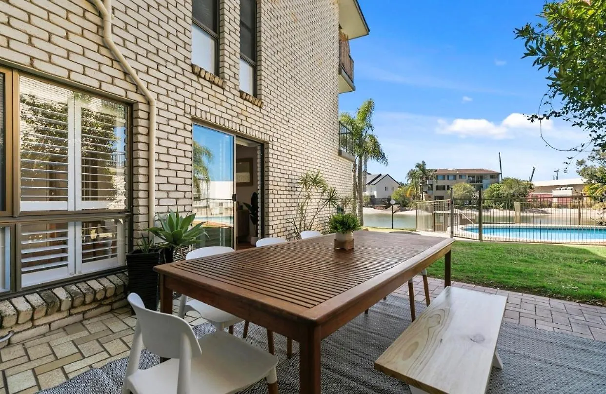 Mooloolaba Waterfront Unit - Sleeps 8 Appartement
